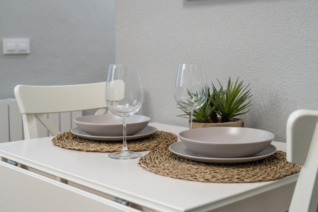 Appartement Wide & Modern- 3bd 1bth- Delicias Madrid